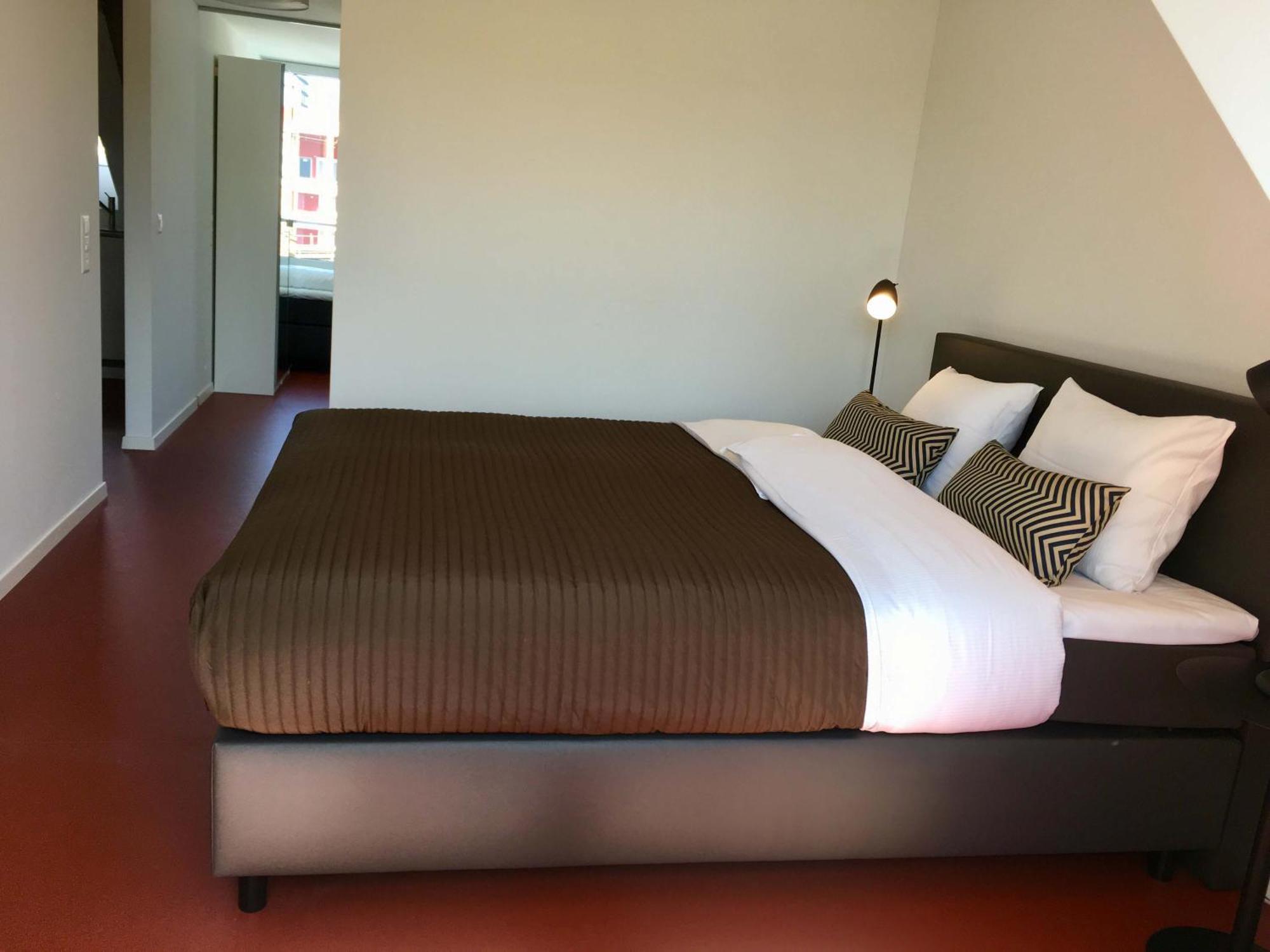 Viadukt Homestay Цюрих Екстериор снимка